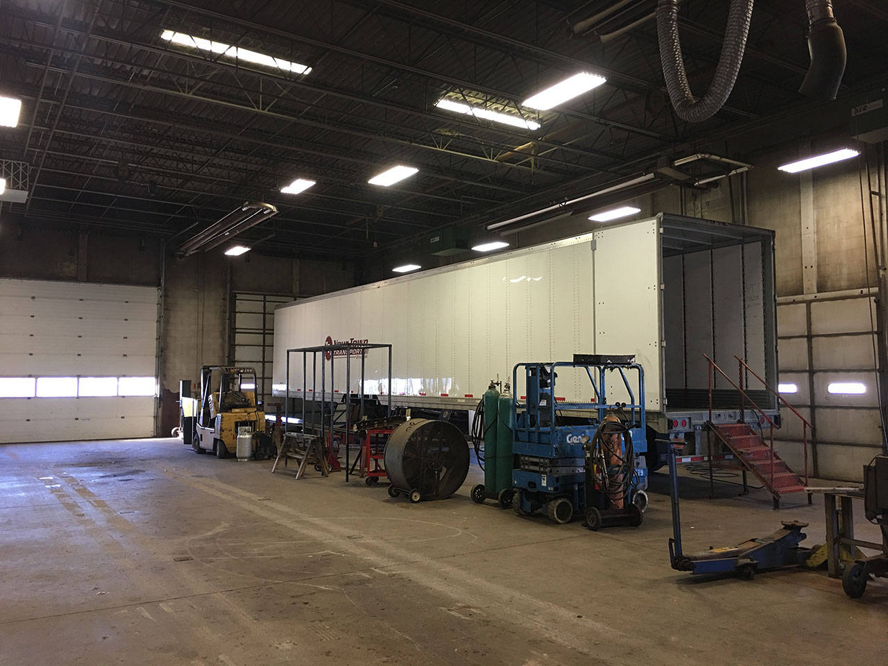 Service Department in La Crosse Truck Center